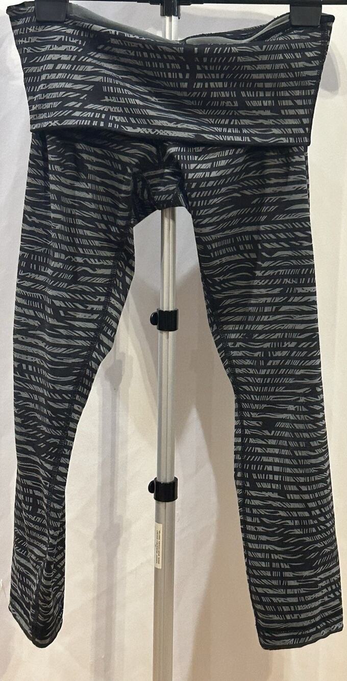 Lululemon Striped Leggings Women's size 6